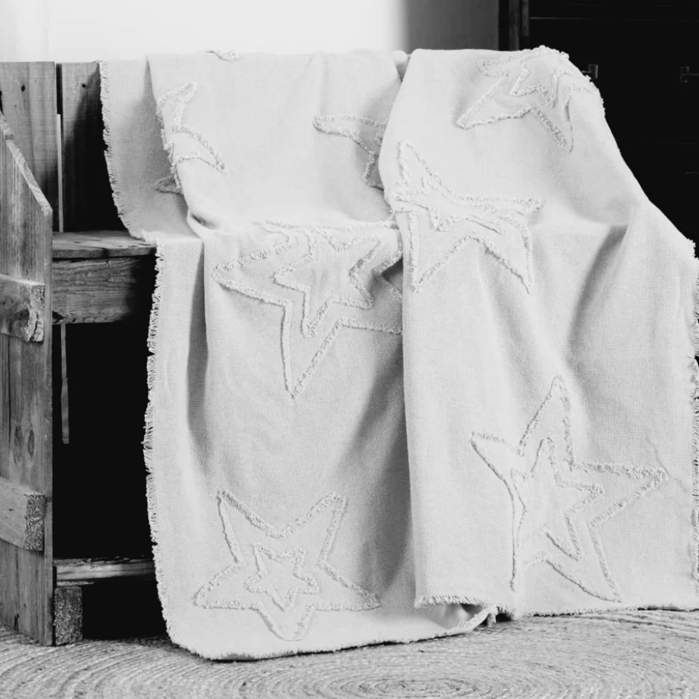 Burlap Antique White Star Woven throw - Picture 2 of 6